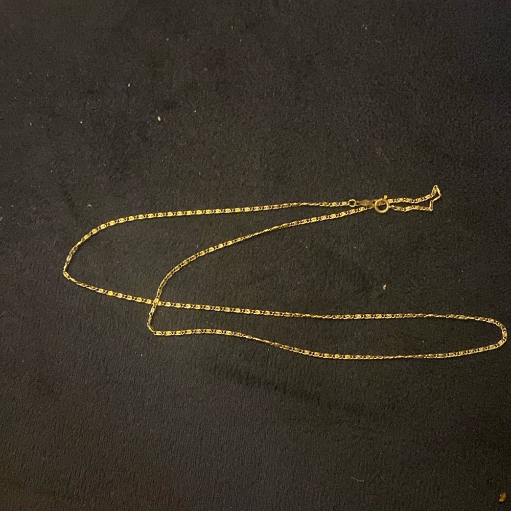 Genuine Gold chain delicate 14 kt gold… unique link design… marked… chain